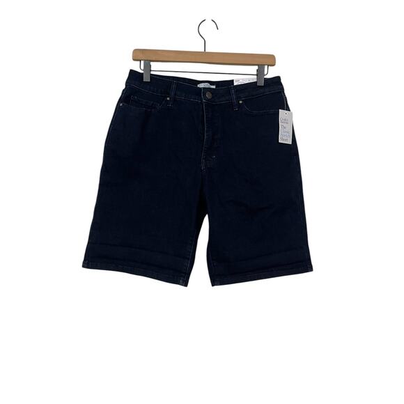 Croft and Barrow Womens Mid Rise The Classic Stretch Straight Shorts Size 10A - Picture 1 of 7